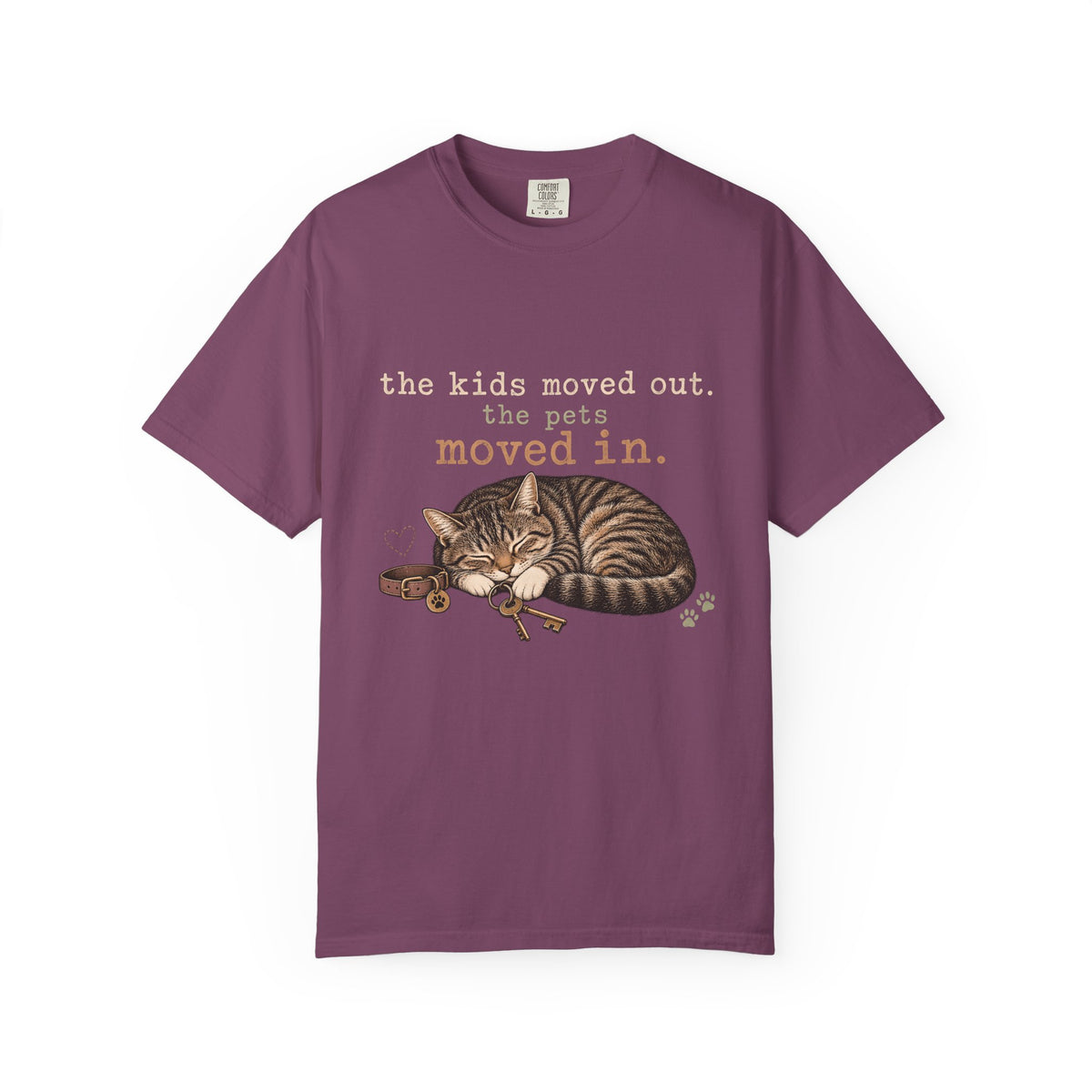 The Kids Moved Out The Pets Moved In T-Shirt – Funny Empty Nester Cat Tee