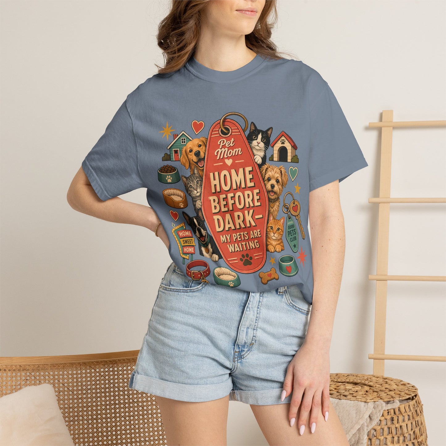 Home Before Dark Pet Mom — Cute Pet Lover T-Shirt