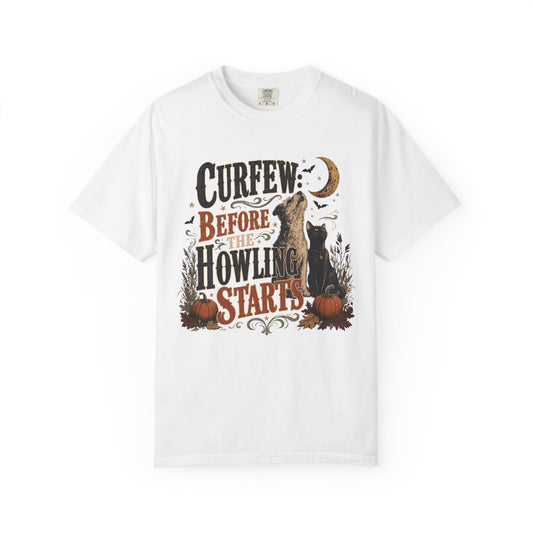 Curfew Before The Howling Starts T-Shirt – Funny Halloween Dog & Cat Tee