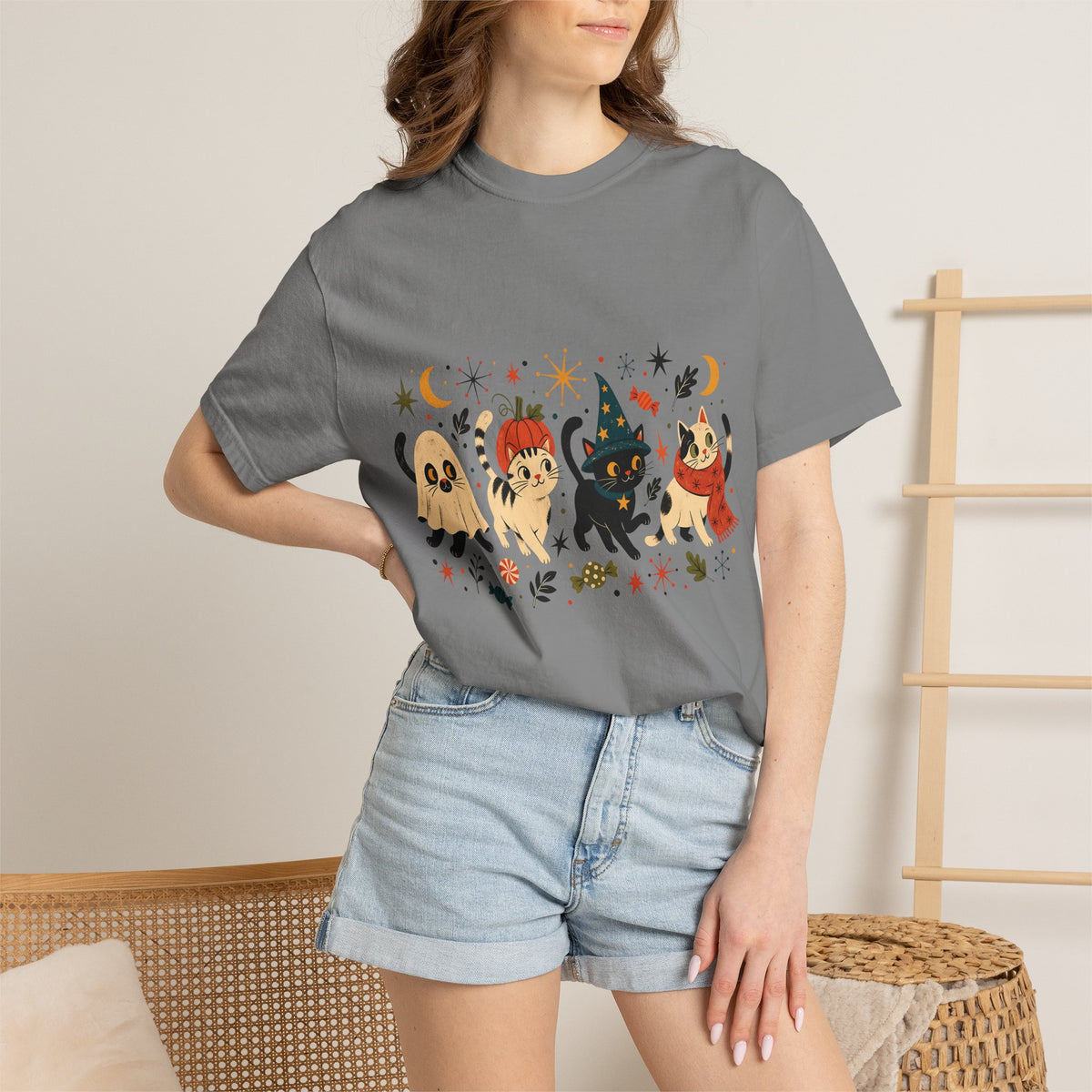 Halloween Cats T-Shirt – Retro Spooky Cat Lover Tee