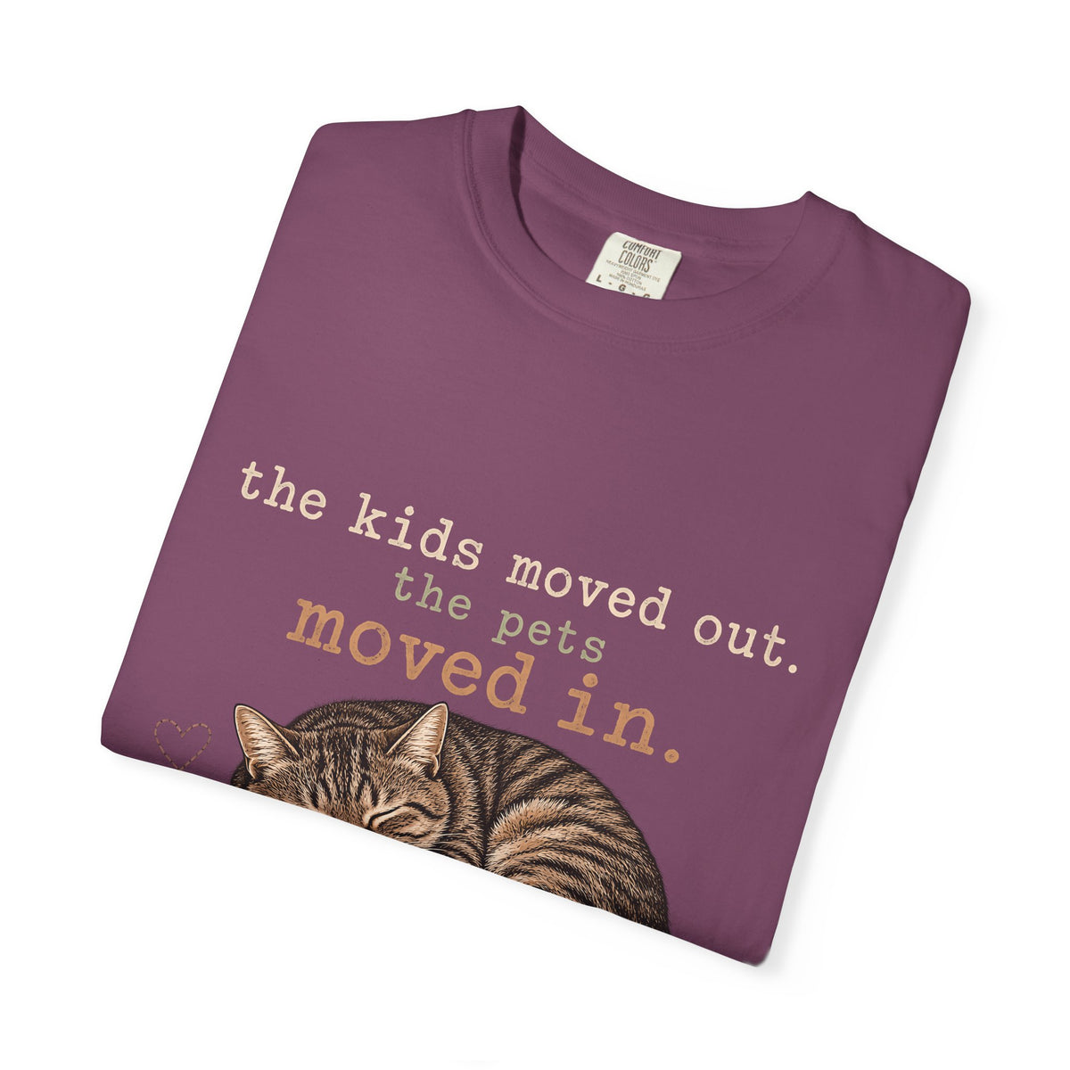 The Kids Moved Out The Pets Moved In T-Shirt – Funny Empty Nester Cat Tee