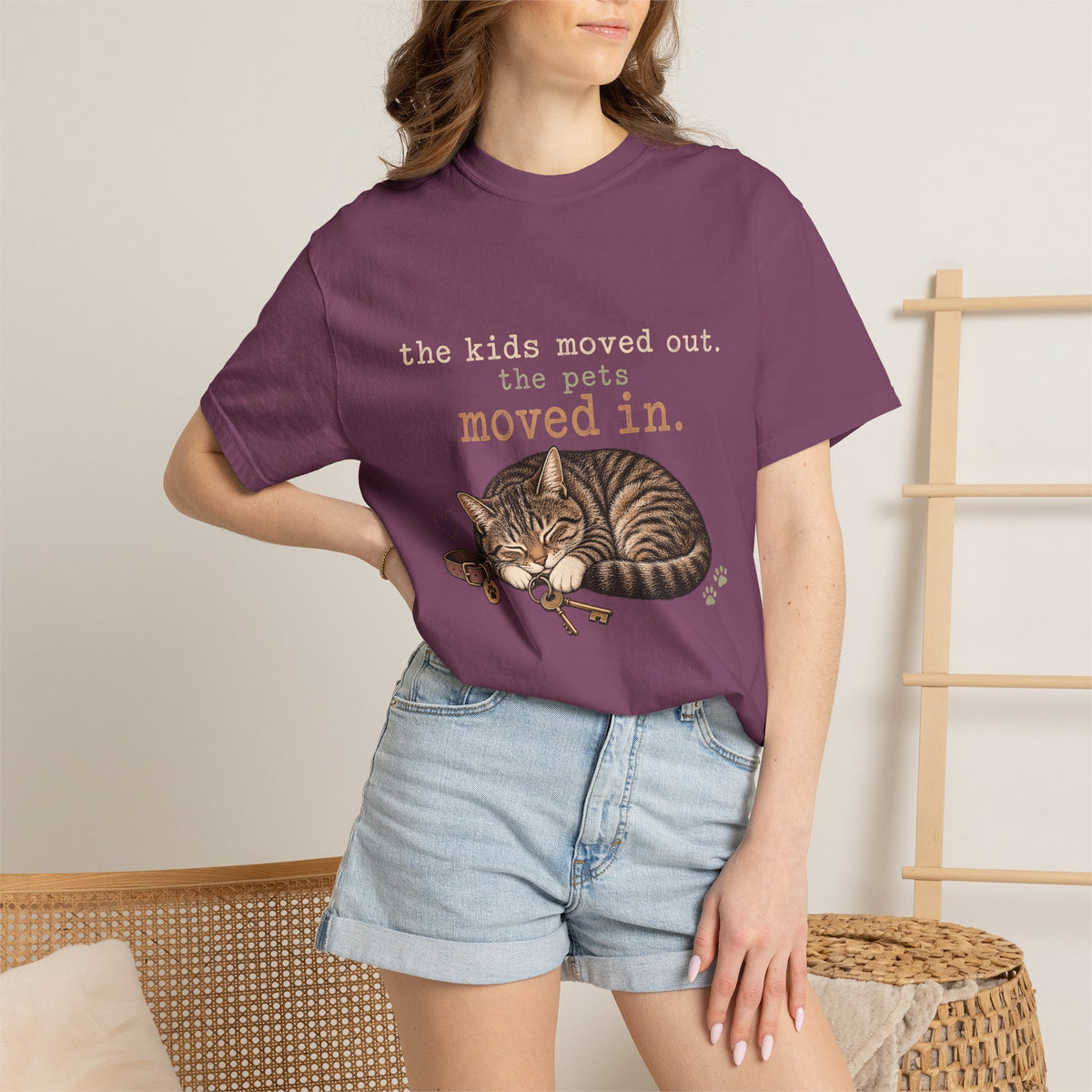 The Kids Moved Out The Pets Moved In T-Shirt – Funny Empty Nester Cat Tee