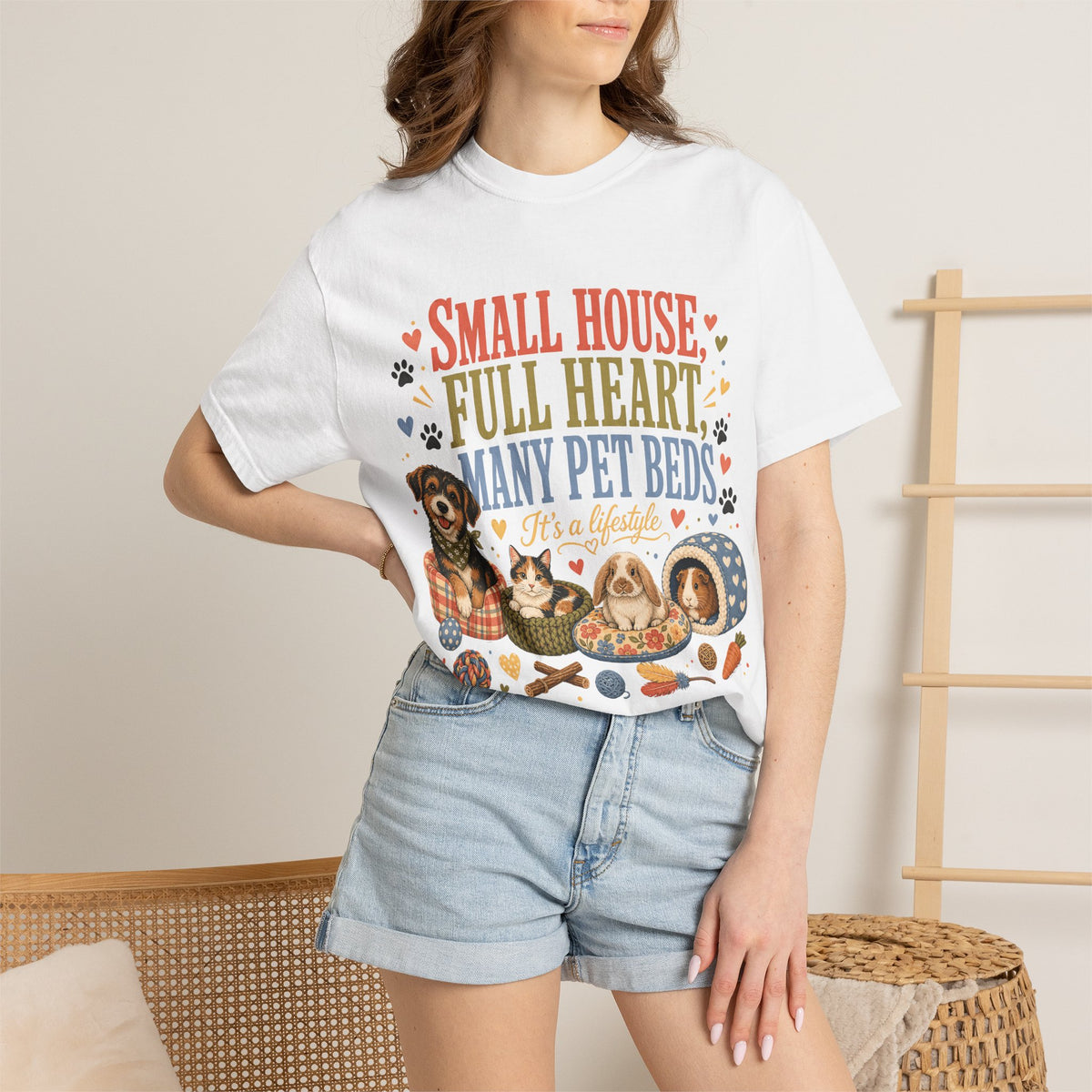 Small House Full Heart Many Pet Beds T-Shirt