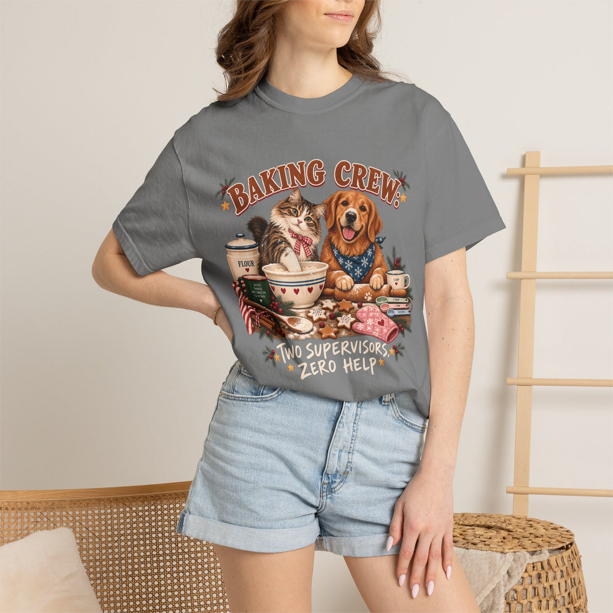 Baking Crew Two Supervisors Zero Help T-Shirt – Funny Christmas Pet Tee