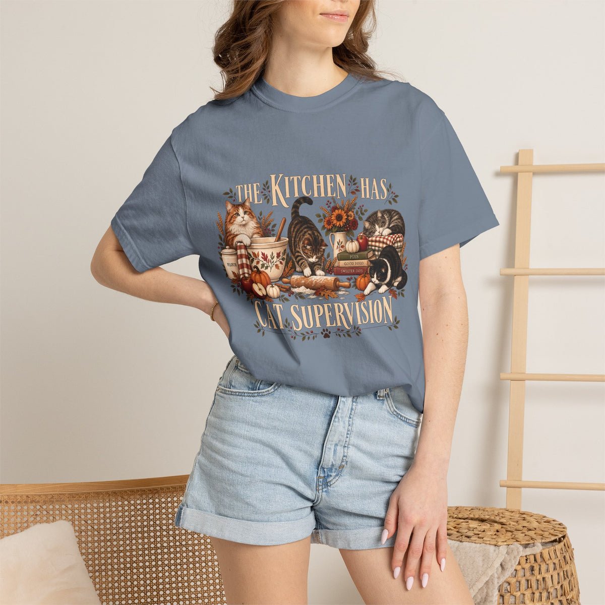 The Kitchen Has Cat Supervision T-Shirt – Funny Cat Lover Baking Tee