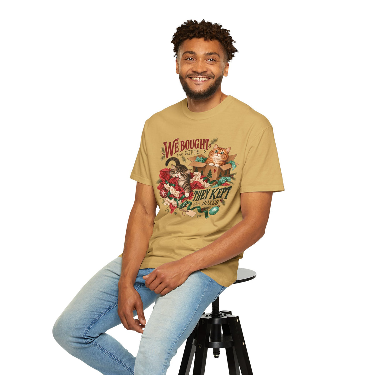We Bought the Gifts They Kept the Boxes T-Shirt – Funny Christmas Cat Tee