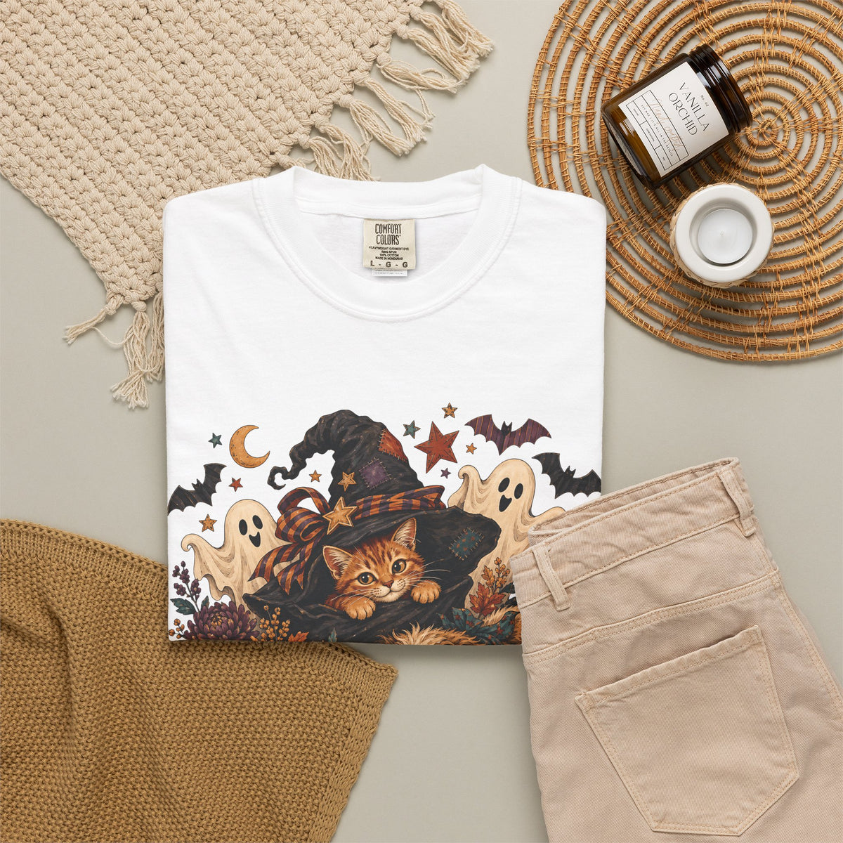 Tricks, Treats & Paws – Cute Halloween Dog & Cat T-Shirt