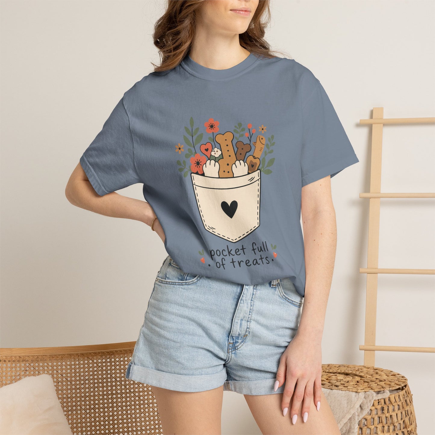 Pocket Full of Treats Pet Parent — Cute Pet Lover T-Shirt