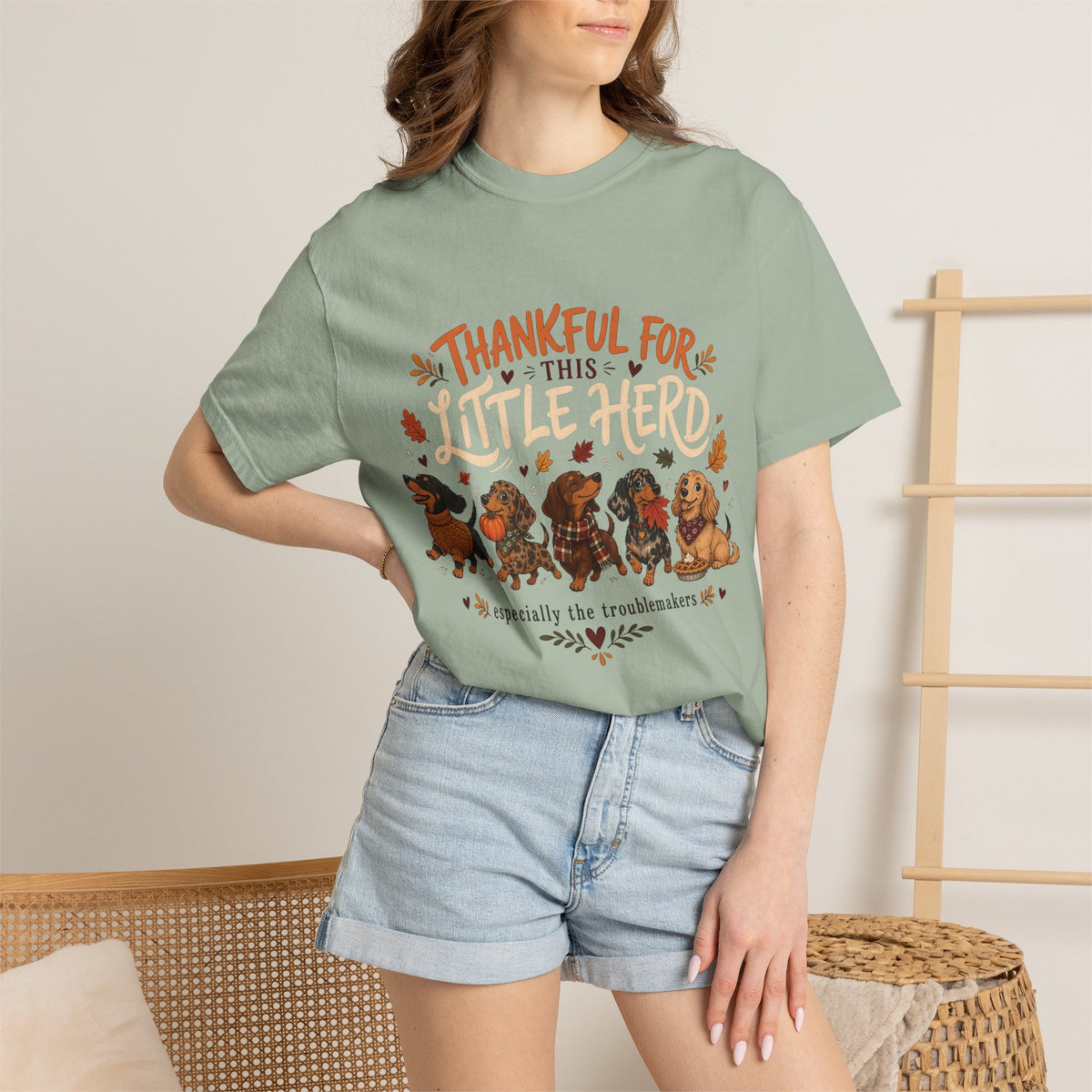 Thankful for This Little Herd T-Shirt – Funny Dachshund Dog Mom Tee