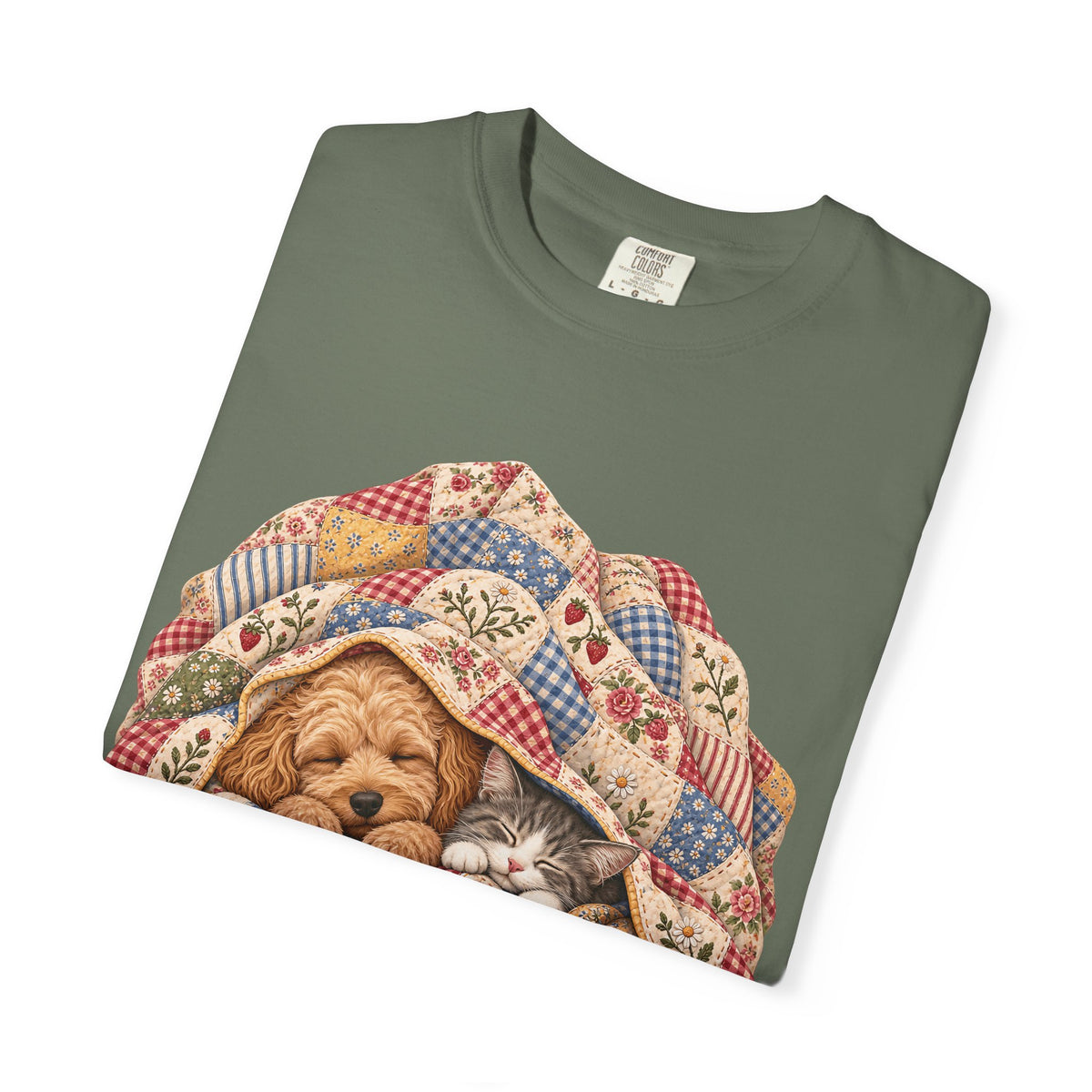 Sleeping Puppy & Kitten T-Shirt – Vintage Patchwork Quilt Pet Lover Tee