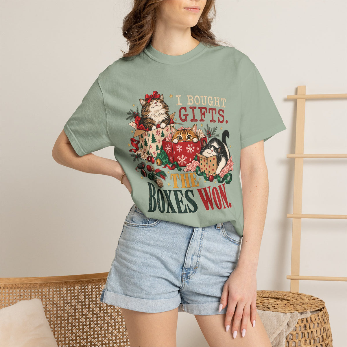 I Bought Gifts The Boxes Won T-Shirt – Funny Christmas Cat Tee