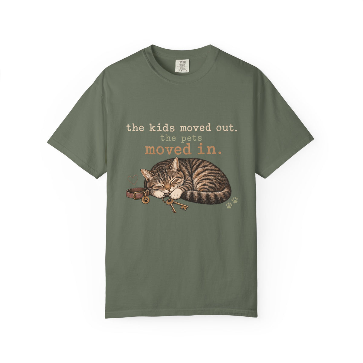 The Kids Moved Out The Pets Moved In T-Shirt – Funny Empty Nester Cat Tee