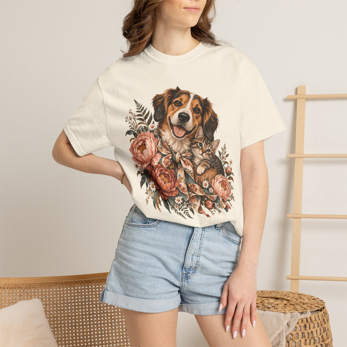 Floral Puppy & Kitten T-Shirt – Vintage Botanical Dog & Cat Lover Tee