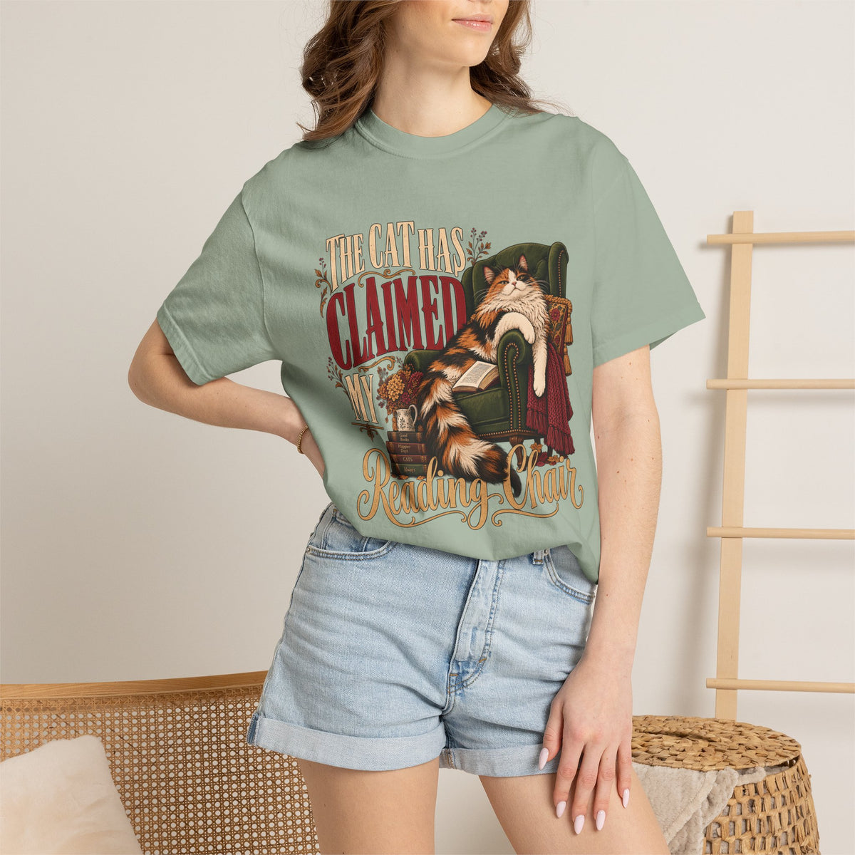 The Cat Has Claimed My Reading Chair T-Shirt – Funny Cat Book Lover Tee