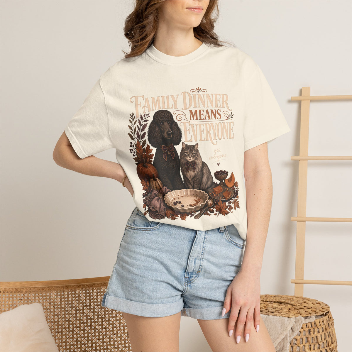 Family Dinner Means Everyone T-Shirt – Funny Dog & Cat Pet Parent Tee