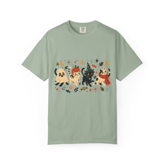 Halloween Cats T-Shirt – Retro Spooky Cat Lover Tee