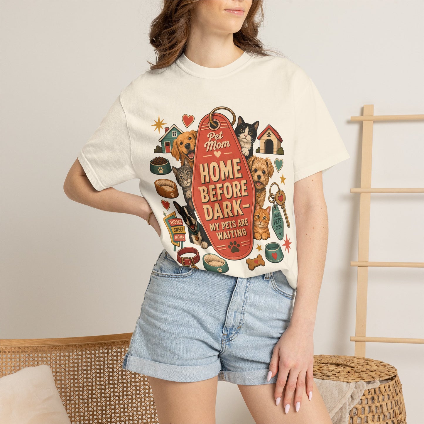 Home Before Dark Pet Mom — Cute Pet Lover T-Shirt