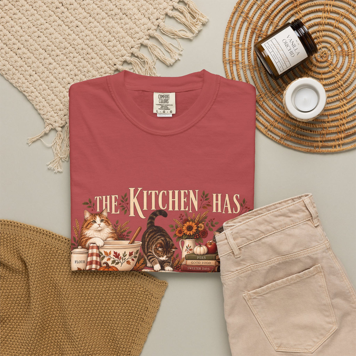 The Kitchen Has Cat Supervision T-Shirt – Funny Cat Lover Baking Tee