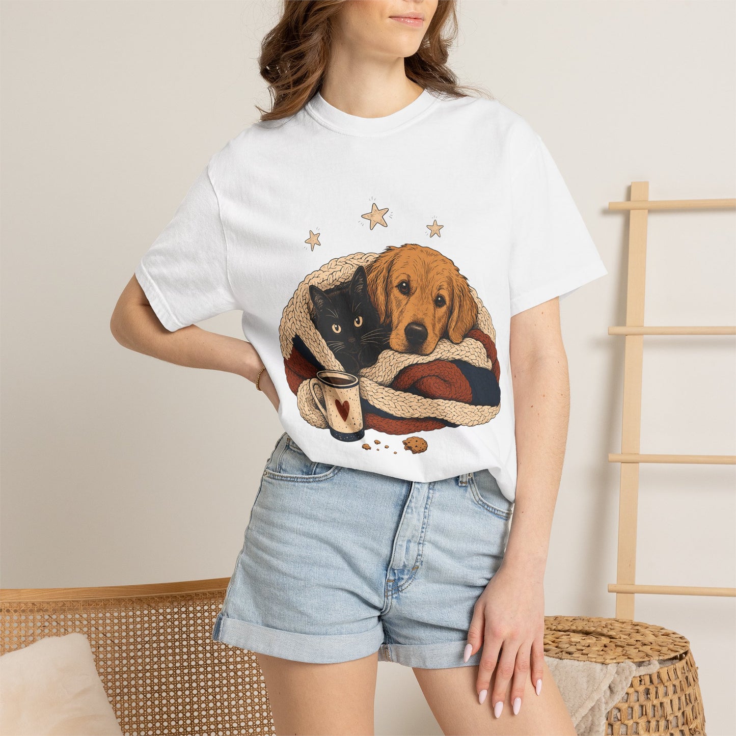 Cosy Blanket Buddies T-Shirt – Golden Retriever & Black Cat Design