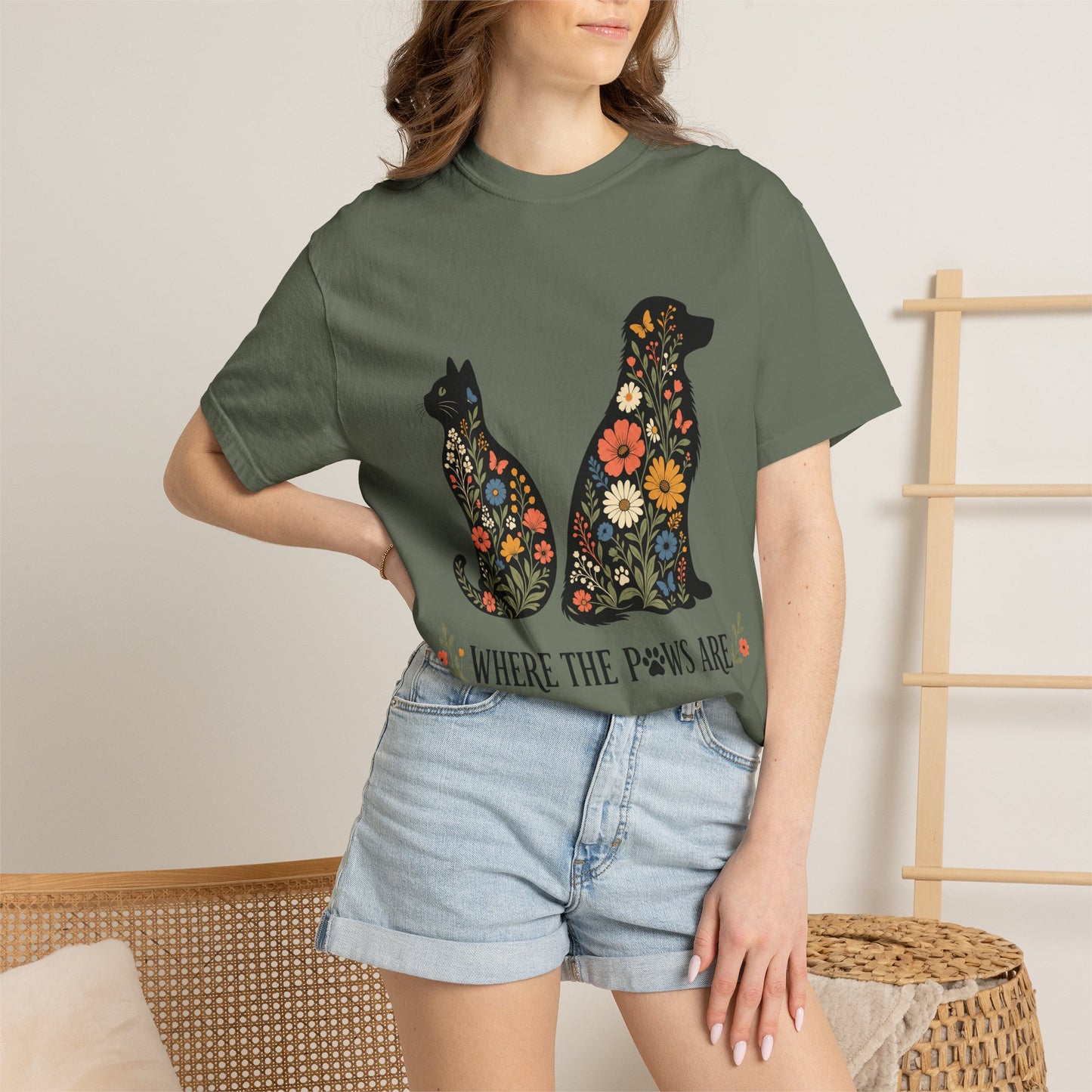 Botanical Dog and Cat Lover — Cute Pet Lover T-Shirt