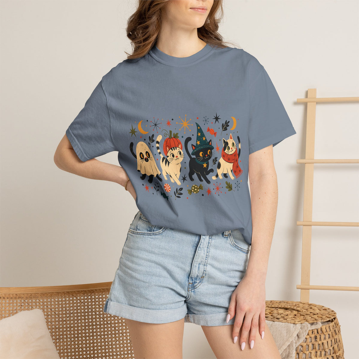 Halloween Cats T-Shirt – Retro Spooky Cat Lover Tee