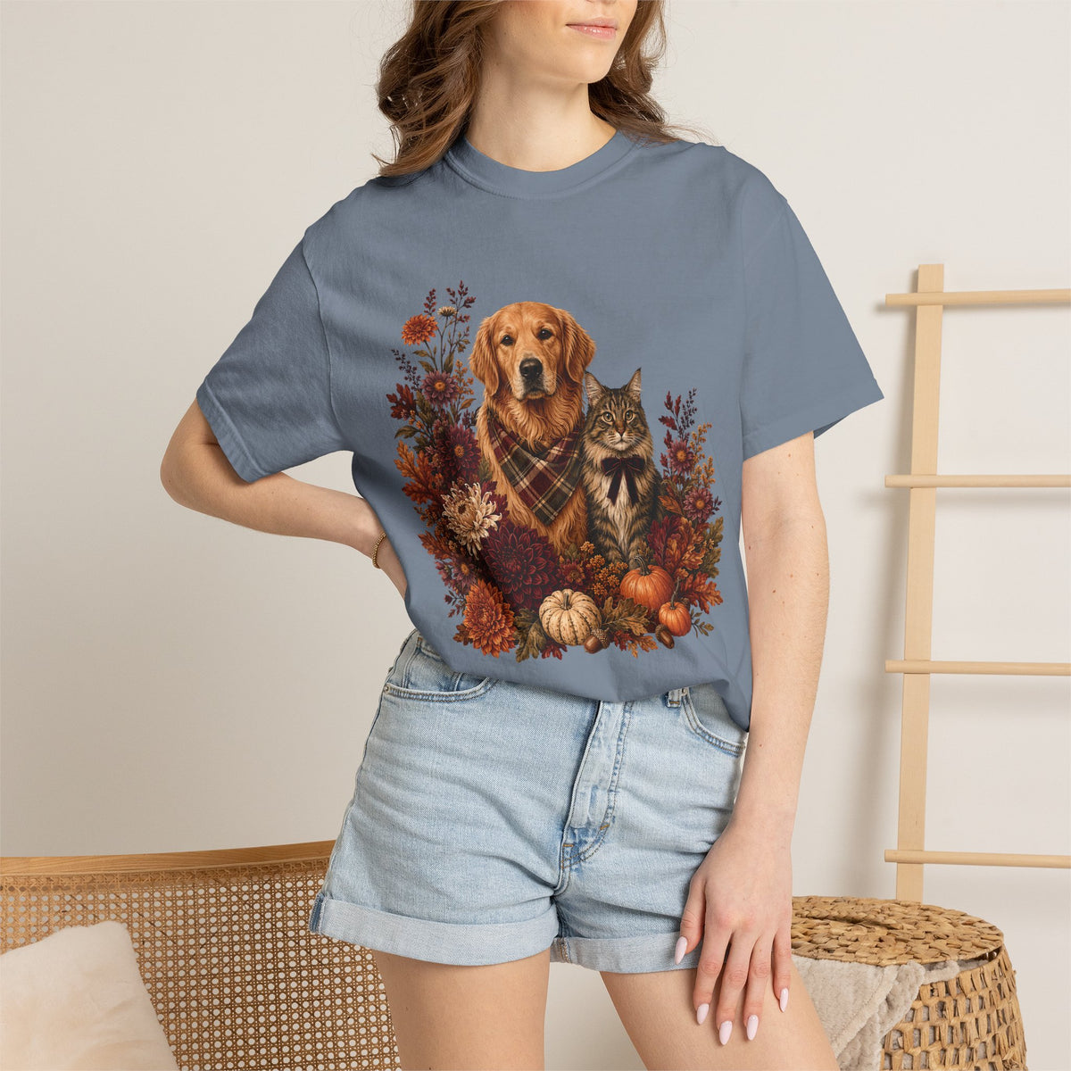 Autumn Dog & Cat Floral T-Shirt – Cozy Fall Pet Lover Graphic T-Shirt