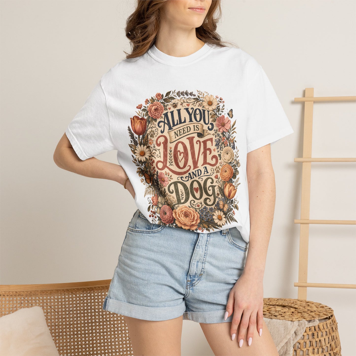 Floral Paw Print Dog Mom — Cute Pet Lover T-Shirt
