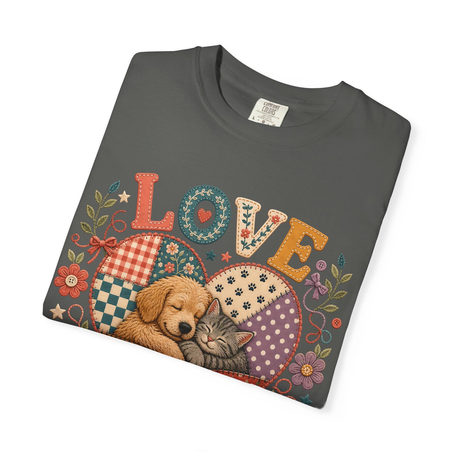 Love Lives Here — Cute Pet Lover T-Shirt - Embroidery Effecrt Print