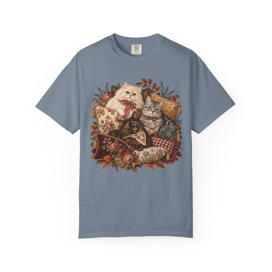 Vintage Floral Three Cats T-Shirt – Cottagecore Cat Lover Tee