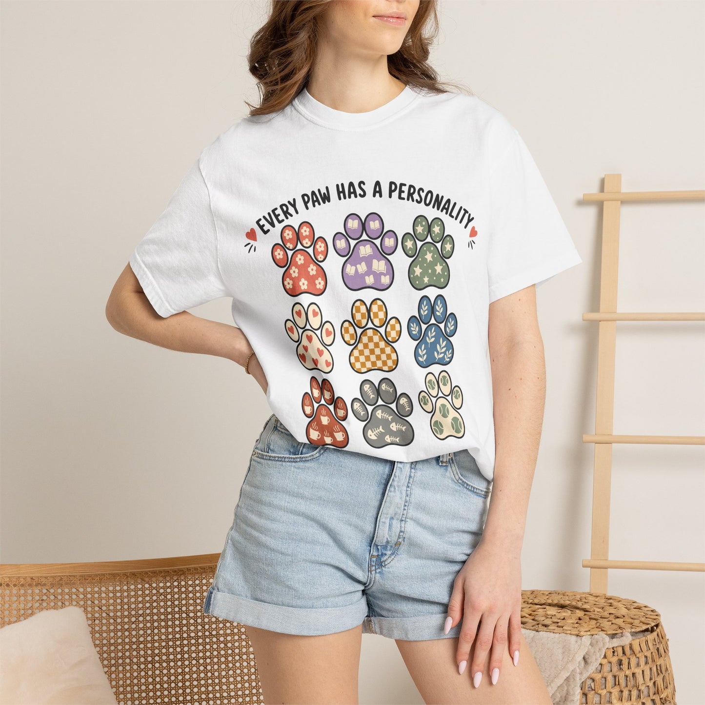 Every Paw Has a Personality  — Cute Pet Lover T-Shirt