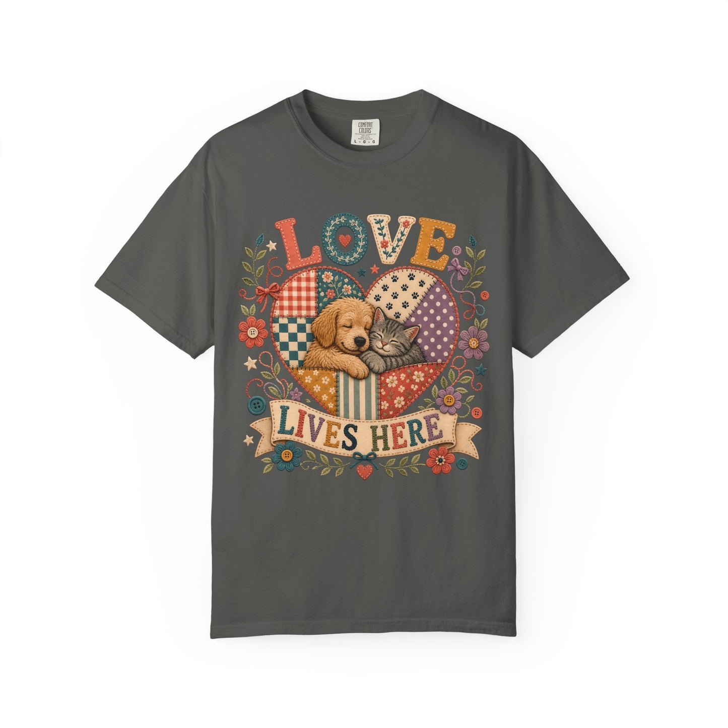 Love Lives Here — Cute Pet Lover T-Shirt - Embroidery Effecrt Print