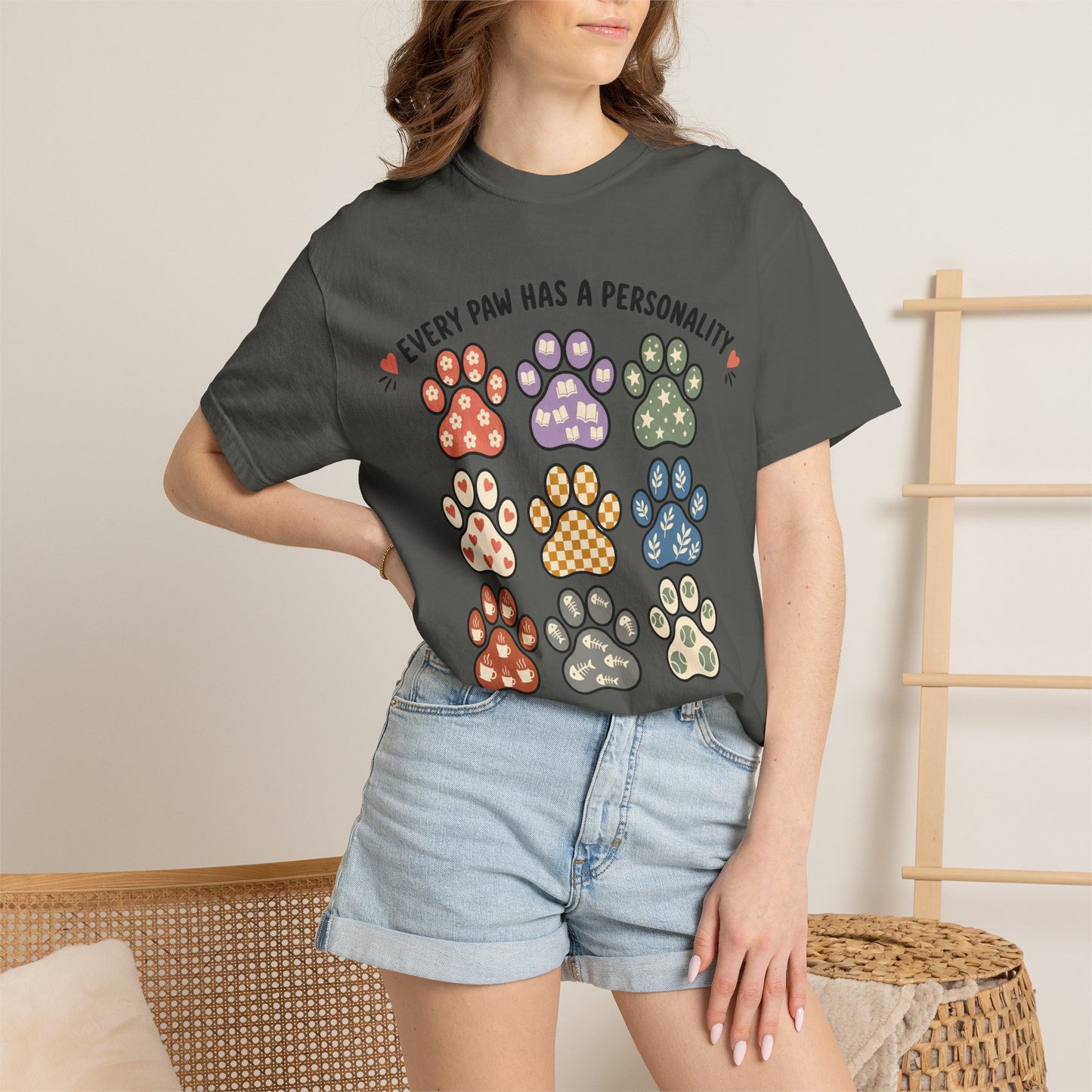 Every Paw Has a Personality  — Cute Pet Lover T-Shirt