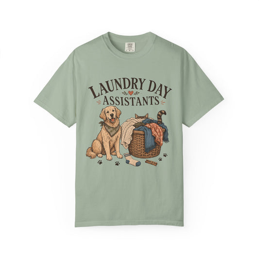 "Laundry Day Assistants" Funny Golden Retriever & Cat T-Shirt