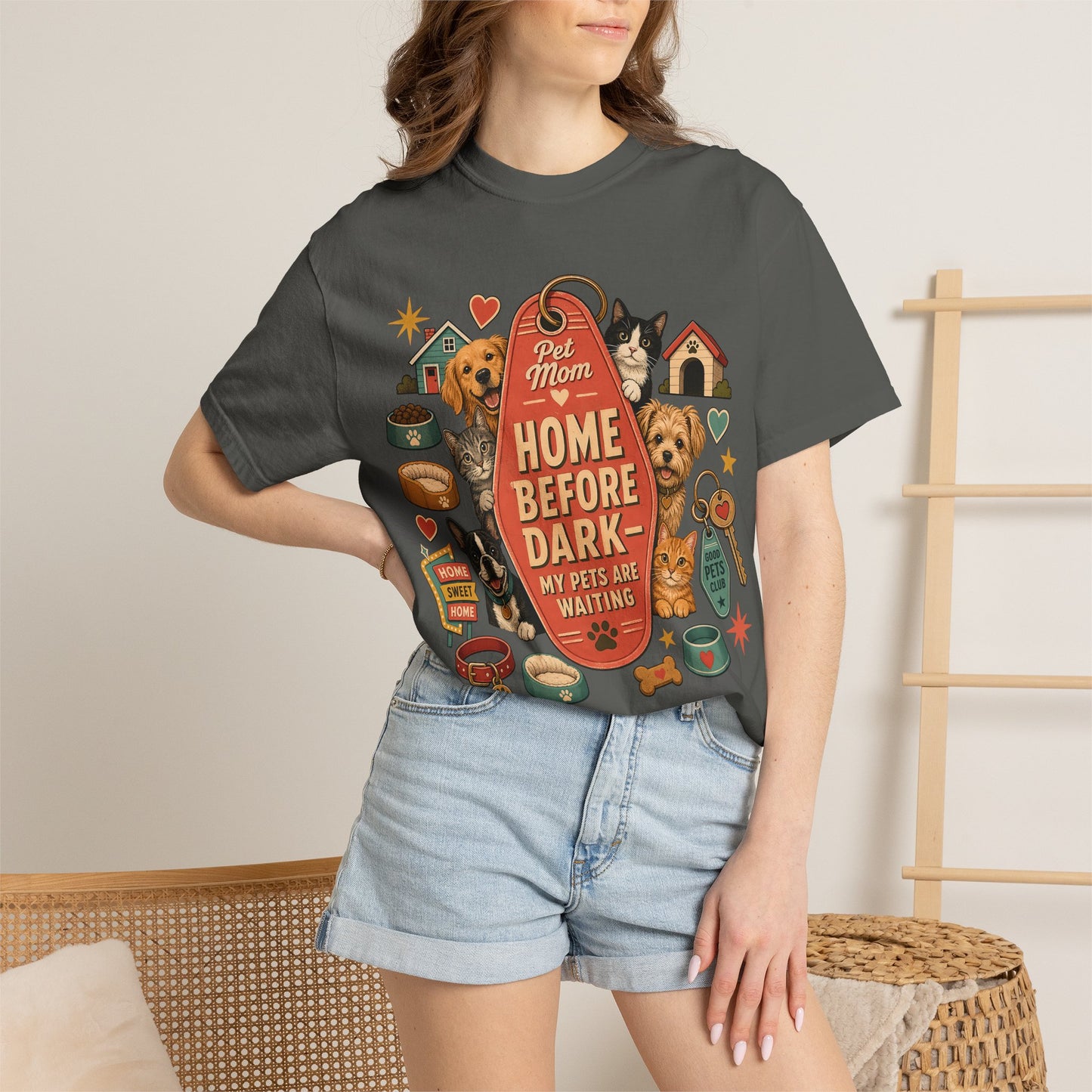 Home Before Dark Pet Mom — Cute Pet Lover T-Shirt