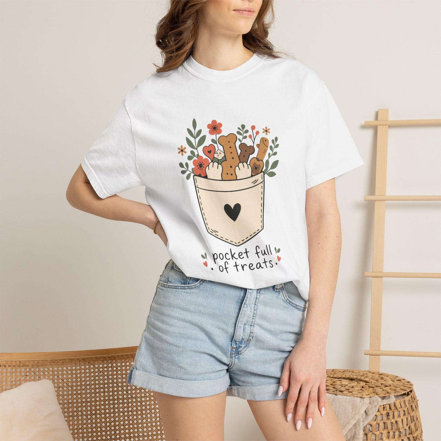 Pocket Full of Treats Pet Parent — Cute Pet Lover T-Shirt