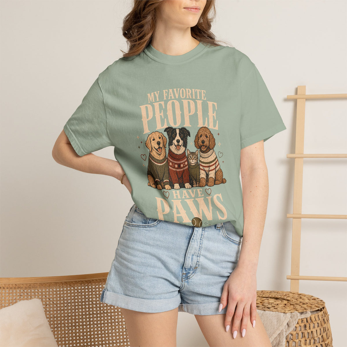 "My Favorite People Have Paws" T-Shirt – Golden Retriever, Border Collie, Cat & Doodle in Sweaters