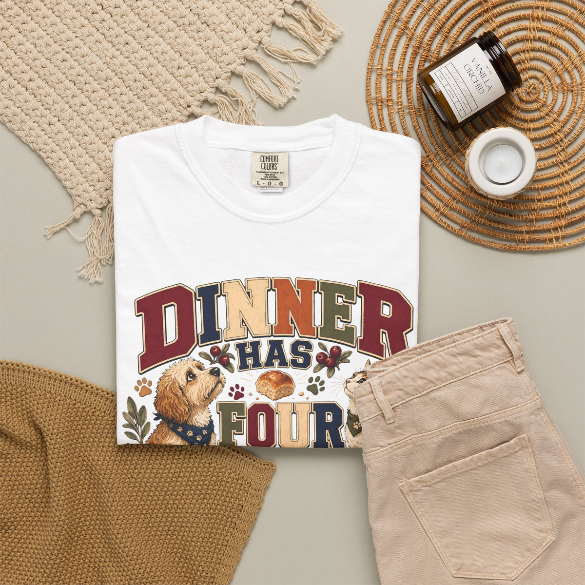 Dinner Has Four Legs Waiting – Funny Thanksgiving Pet T-Shirt