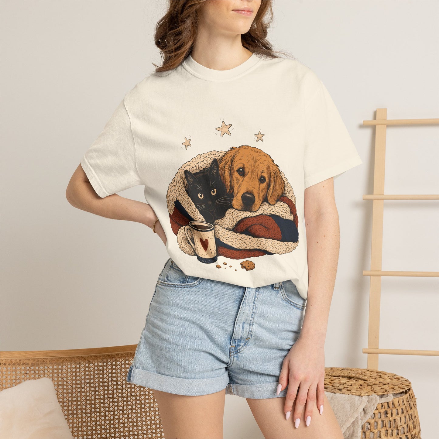 Cosy Blanket Buddies T-Shirt – Golden Retriever & Black Cat Design