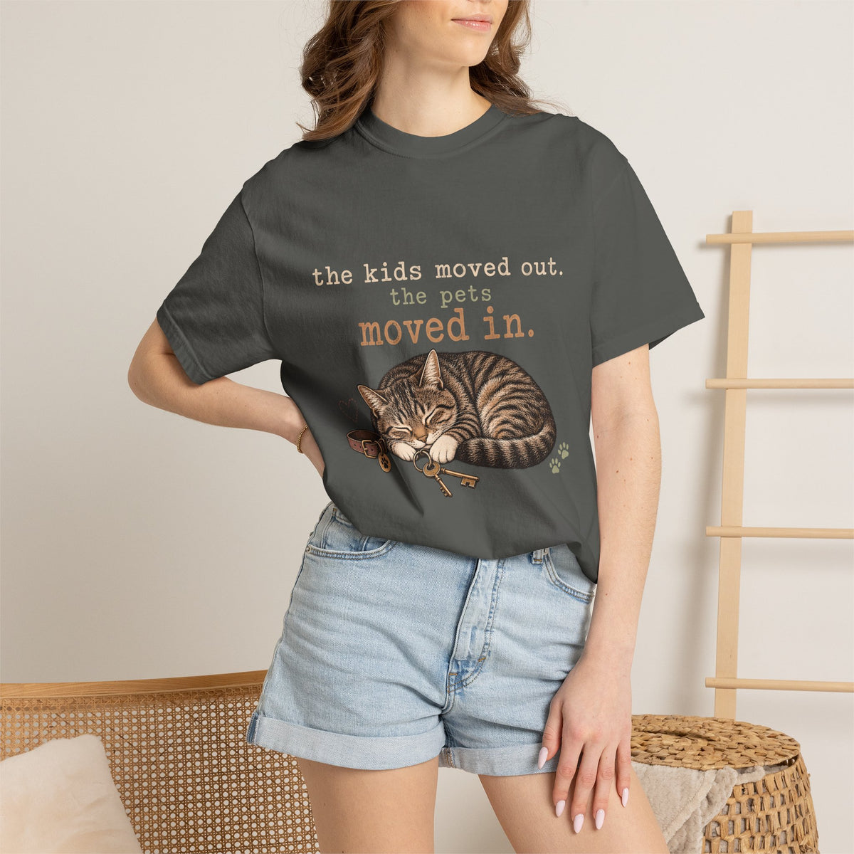The Kids Moved Out The Pets Moved In T-Shirt – Funny Empty Nester Cat Tee