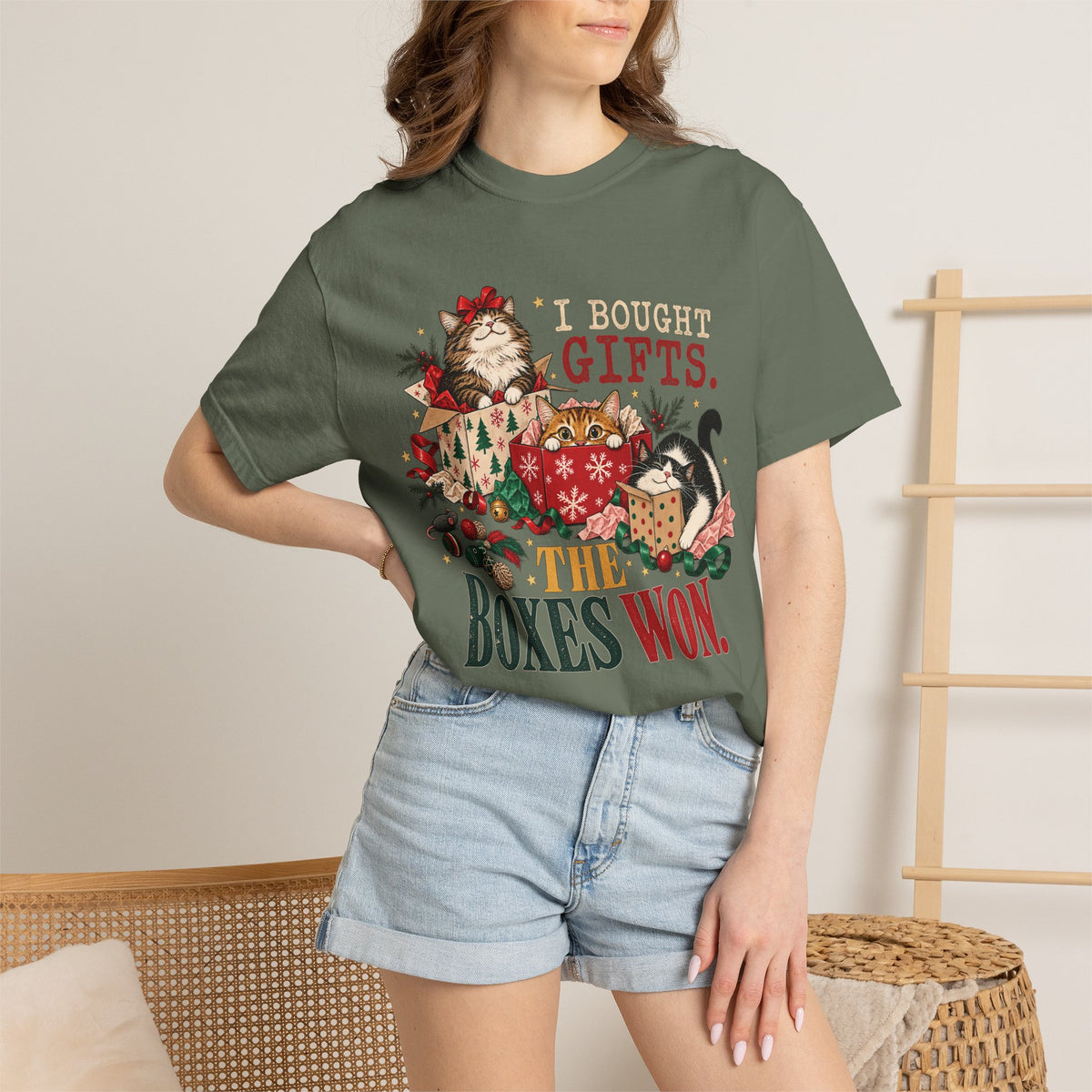I Bought Gifts The Boxes Won T-Shirt – Funny Christmas Cat Tee