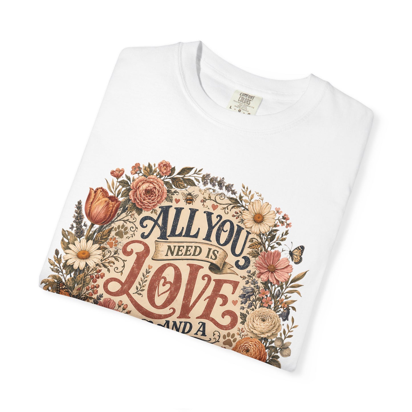 Floral Paw Print Dog Mom — Cute Pet Lover T-Shirt