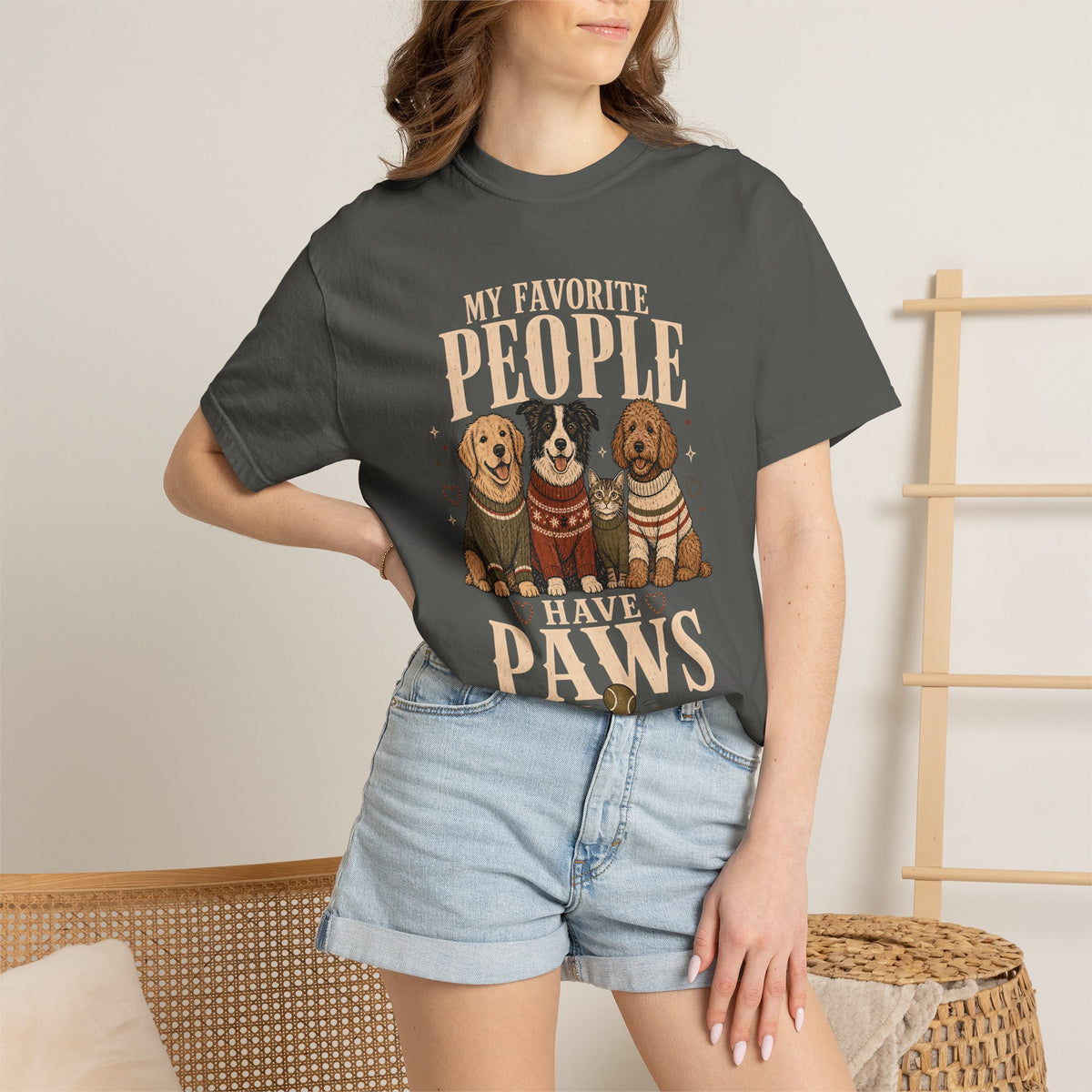 "My Favorite People Have Paws" T-Shirt – Golden Retriever, Border Collie, Cat & Doodle in Sweaters