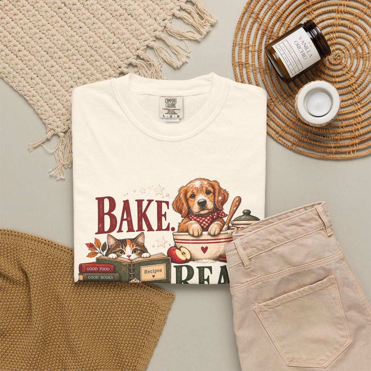 Bake. Read. Cuddle. Repeat. Pet Lover T-Shirt – Cozy Dog & Cat Book Lover Tee