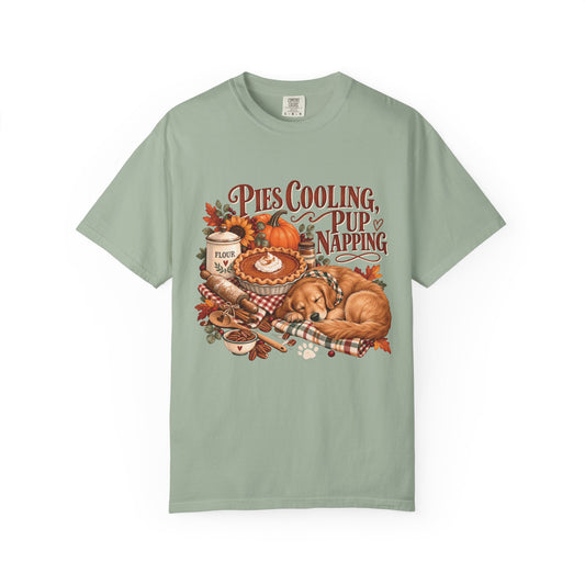 Pies Cooling Pup Napping T-Shirt – Cozy Autumn Dog Lover Tee