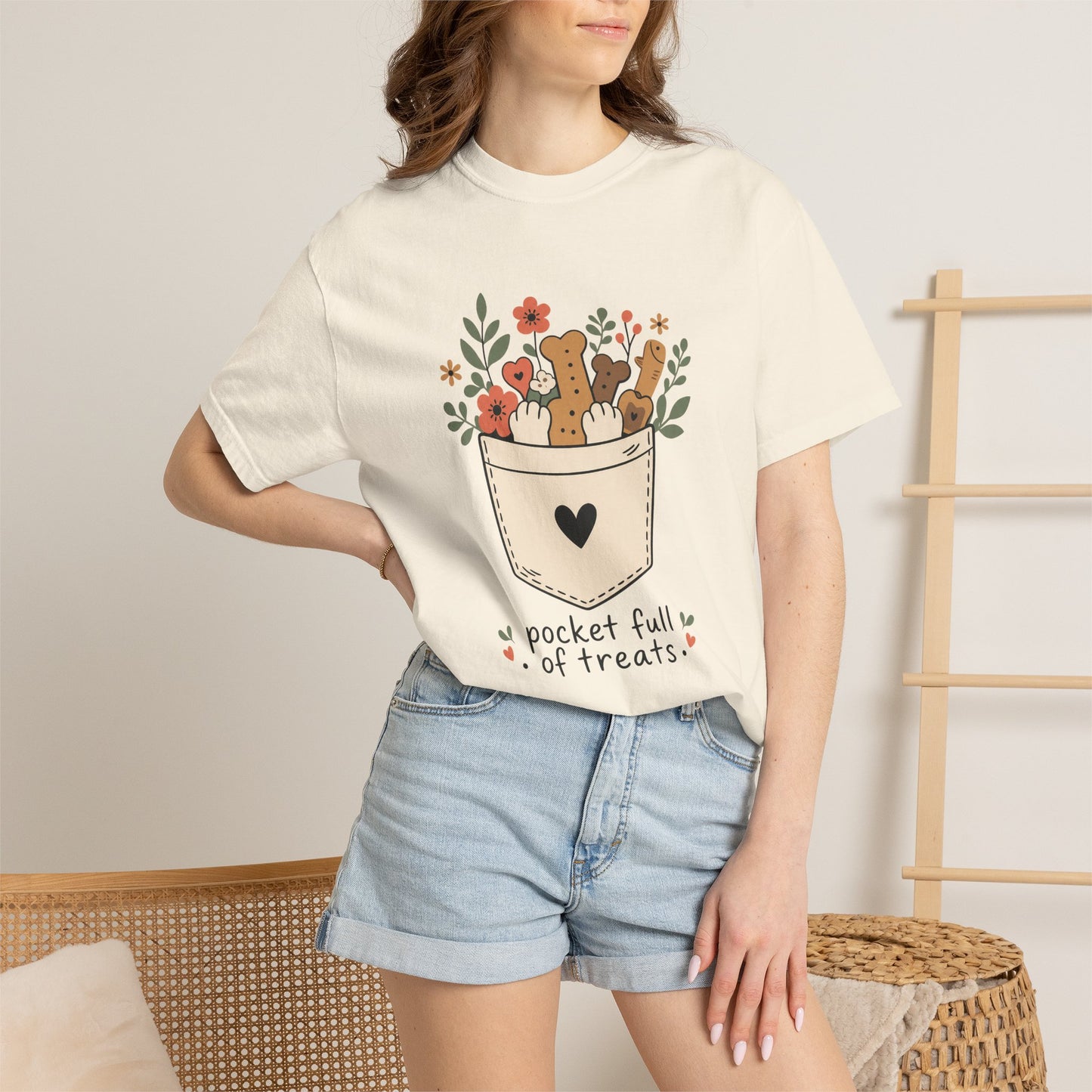 Pocket Full of Treats Pet Parent — Cute Pet Lover T-Shirt
