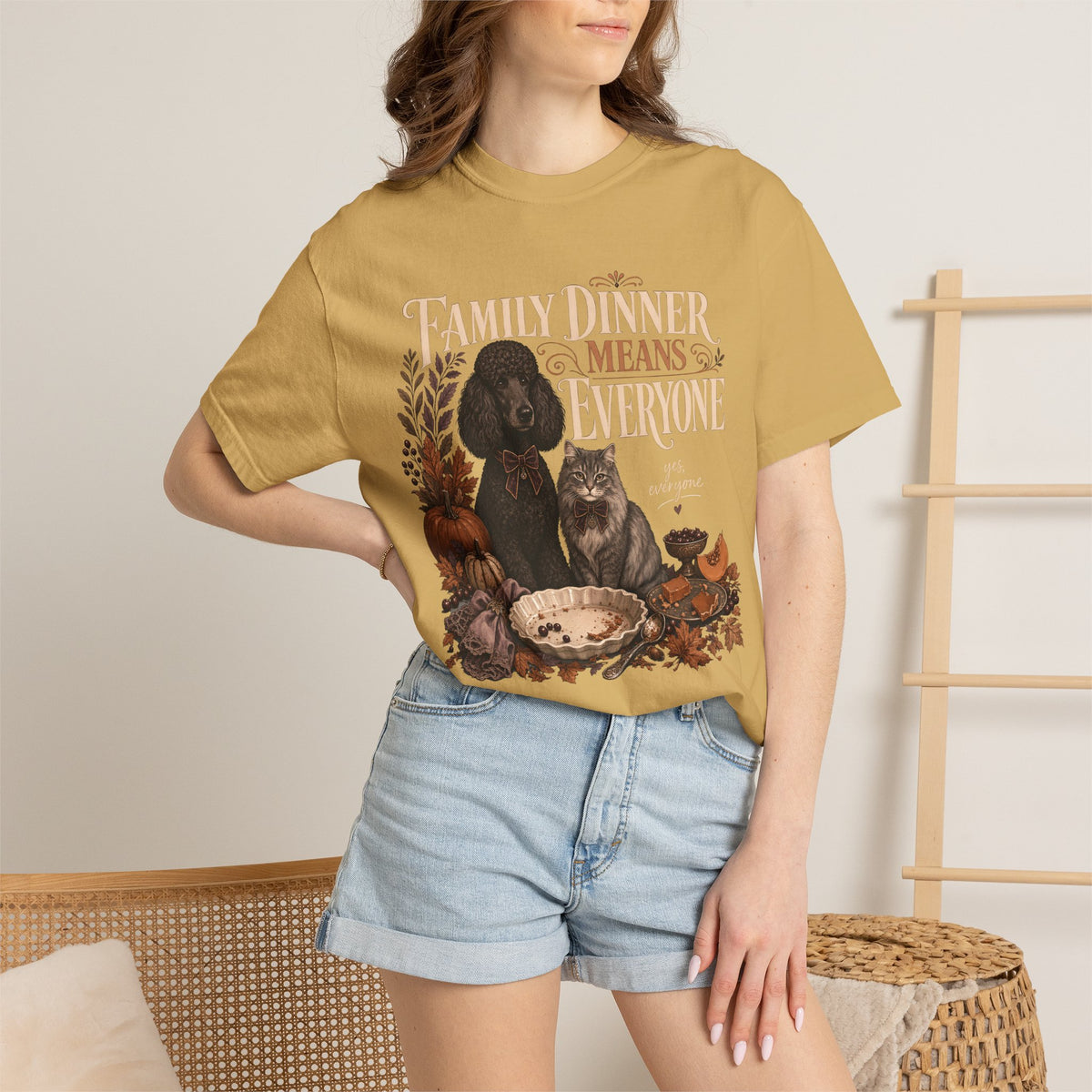 Family Dinner Means Everyone T-Shirt – Funny Dog & Cat Pet Parent Tee