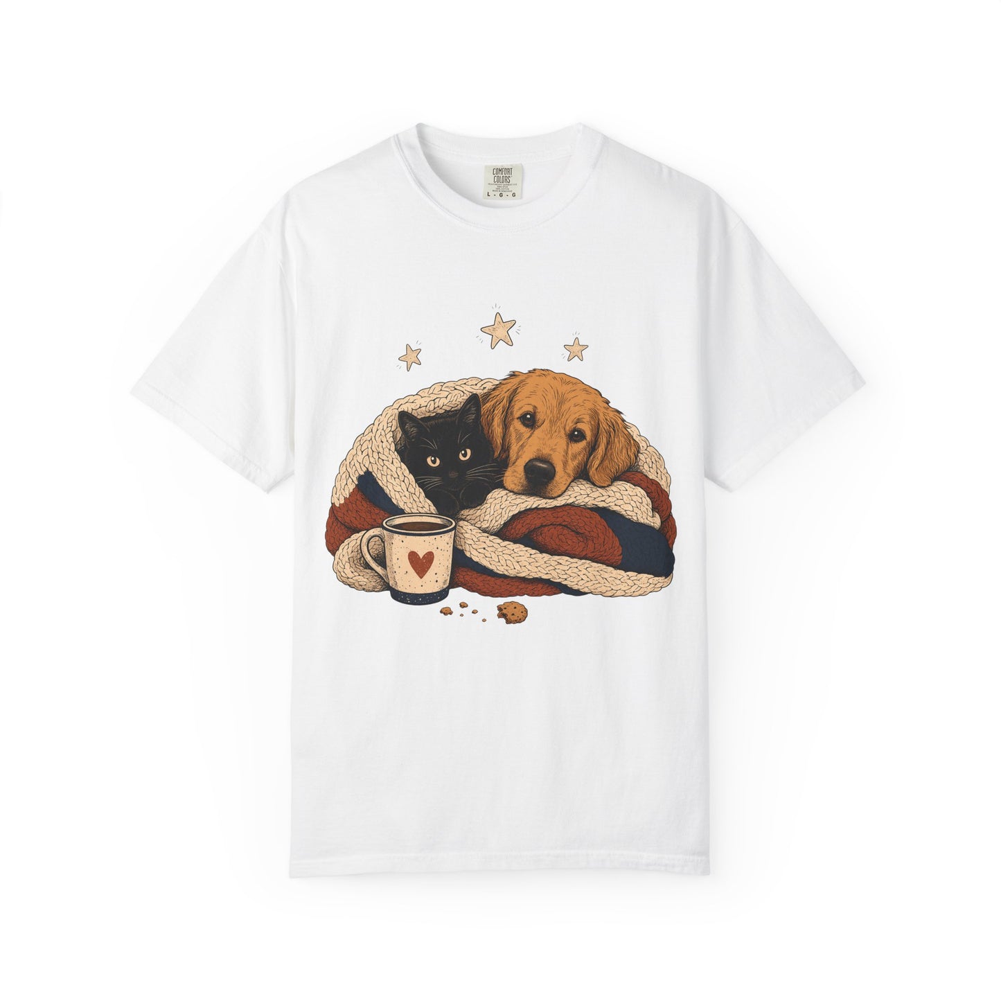 Cosy Blanket Buddies T-Shirt – Golden Retriever & Black Cat Design