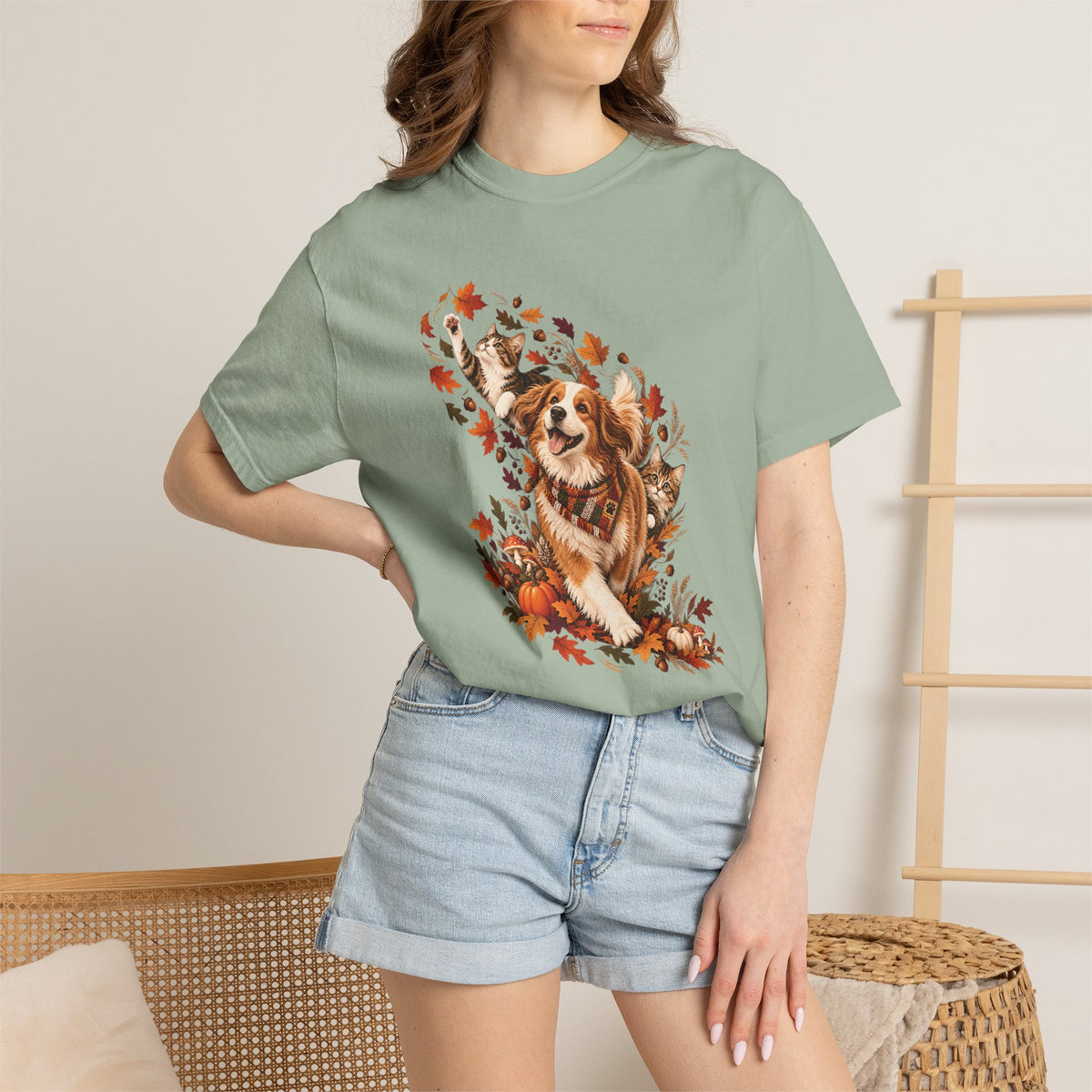 Autumn Paws T-Shirt – Dog & Cats Fall Pet Lover Tee