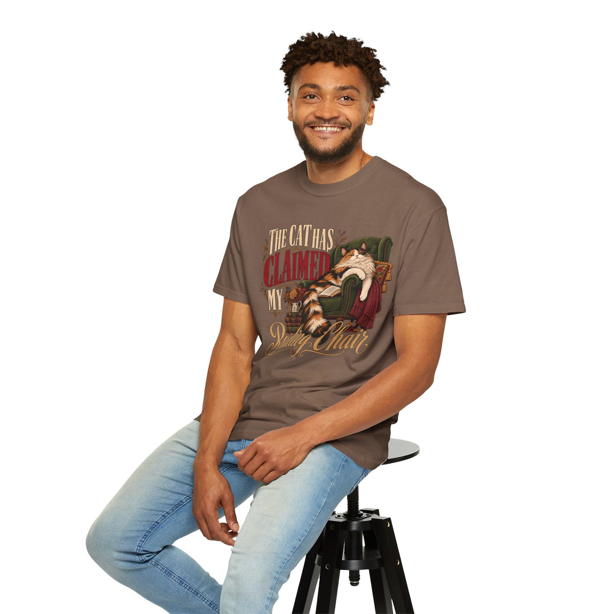 The Cat Has Claimed My Reading Chair T-Shirt – Funny Cat Book Lover Tee