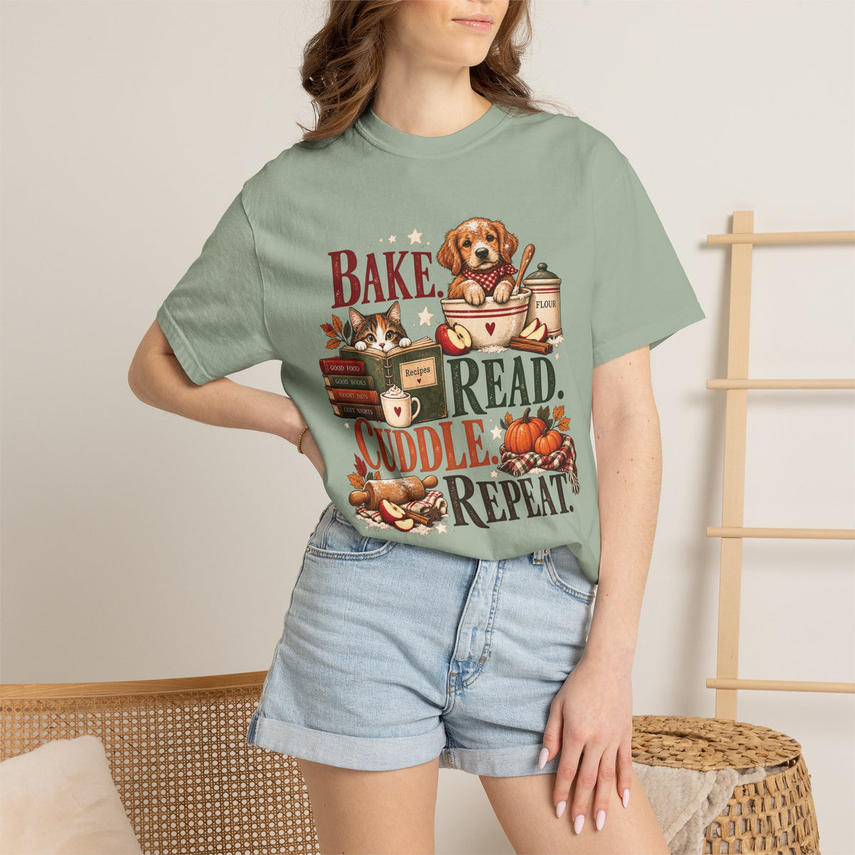 Bake. Read. Cuddle. Repeat. Pet Lover T-Shirt – Cozy Dog & Cat Book Lover Tee